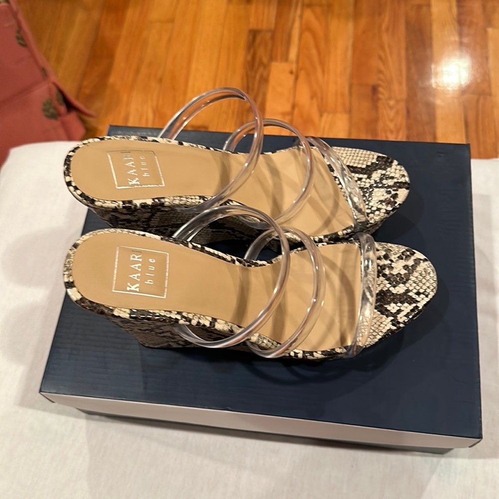 Python Wedge - Picture 1 of 7